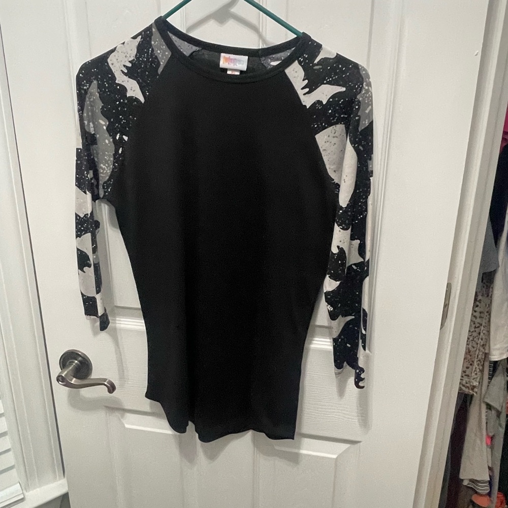 Black and Gray  Sleeve Top Lularoe xsmall
